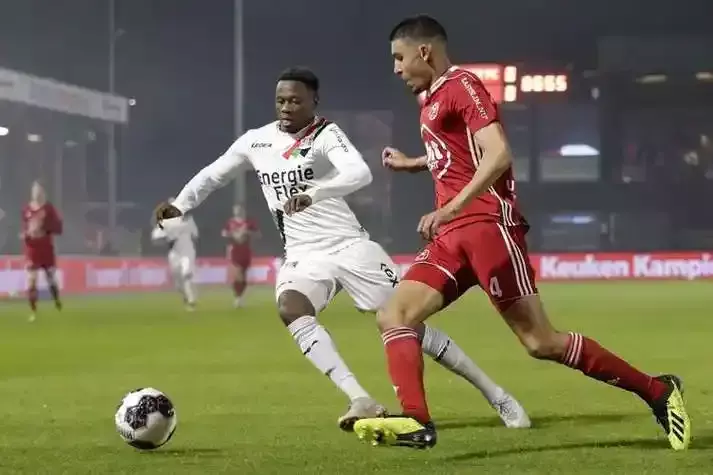 Which three teams are the three giants in Eredivisie