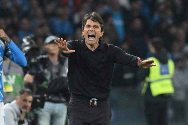 I really won t go to Juventus⁉️I m Sky: Conte is very close to staying in Naples and continuing to coach