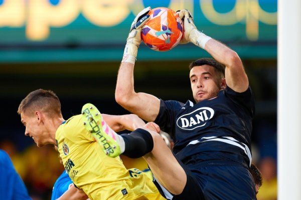 Lead the battle! World Sports: Barcelona offers a five-year contract for goalkeeper Garcia, only waiting for players  consent