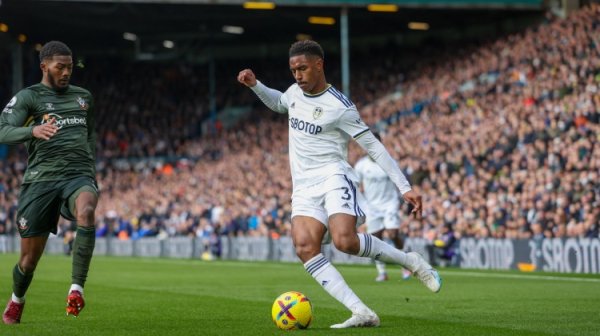 Romano: Betis is about to finalize the visa-free Philpo from Leeds United, and has provided him with a three-year contract