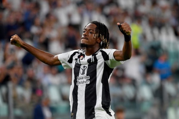Romano: Forest signs Via & Mbangula trade cancelled, Juventus s conditions for opening have not convinced them