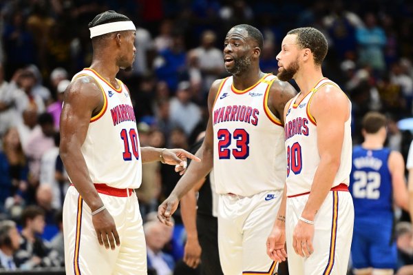 Curry: As long as the Warriors  core lineup is healthy, we can compete with any team