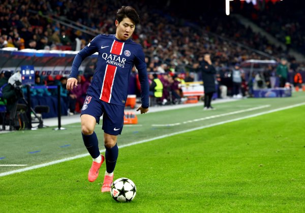 Turkish media: Fenerbahce proposed to Paris to lend Li Gangren, Paris is open
