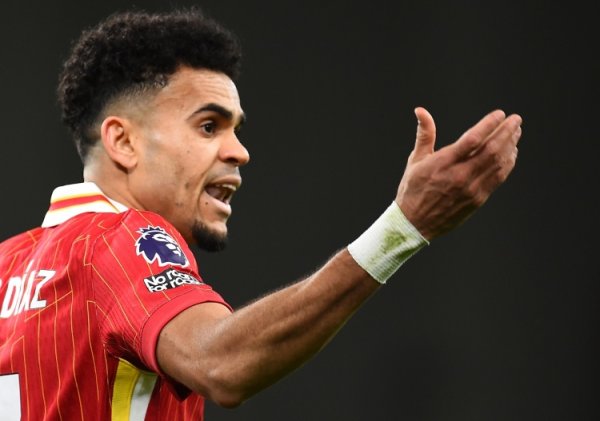 Blogger: Bayern is promoting Dias transfer negotiations with Liverpool, negotiating £65 million transfer fees