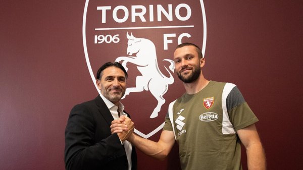 Reporter: Sassuolo is about to sign 25-year-old defender Valukivitz in Torino