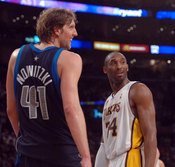 Host: Kobe scored 62 points in the third quarter and others advised him to continue playing, but he insisted on not playing anymore