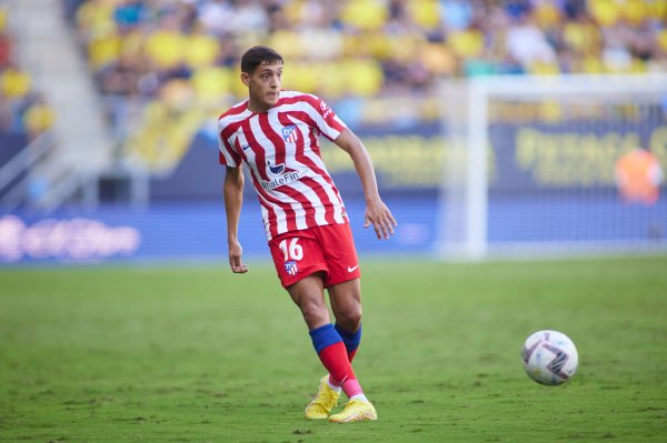 Longo: Milan tried to buy Arno Martinez or Molina in the last 48 hours, but failed