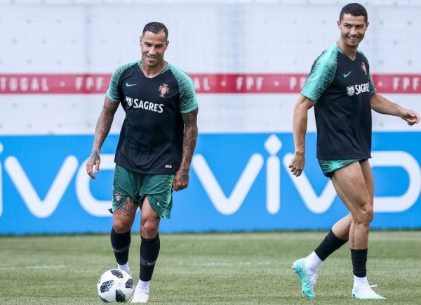 Assisting C Ronaldo s national team goal distribution: Quaresma & Moutinho 8 times, B Sijotanani 6 times
