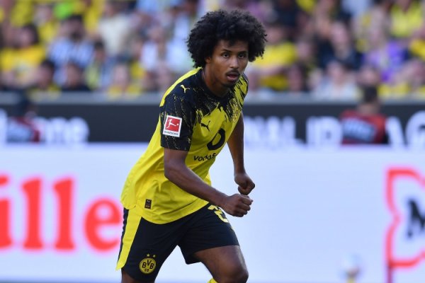One goal and one key pass, Adeyemi was selected as Dortmund 2-0 Mainz s best player in the game