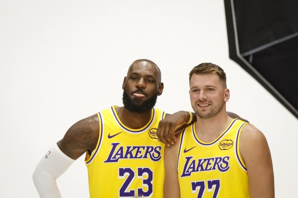 Samples for the new season? James and Doncic partnered in 23 games, averaging 23.7 points, 7.8 rebounds and 6.7 assists per game