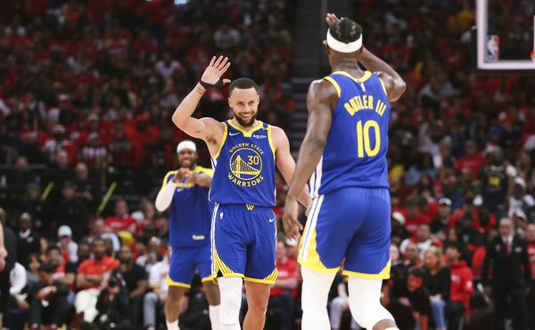 Hield: Curry attracts too much defensive attention and Butler is very humble&training hard
