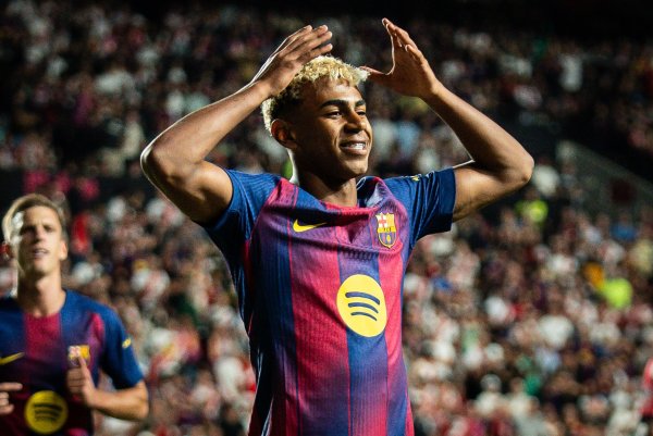 18 years and 100 days! Yamal becomes the youngest player in Champions League history to reach the milestone of 25 appearances