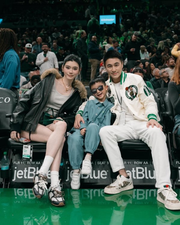 😍Sister-in-law is so beautiful! Green Army young boss He Youjun shares the latest updates from the opening game ~ His wife accompanies his child’s birthday