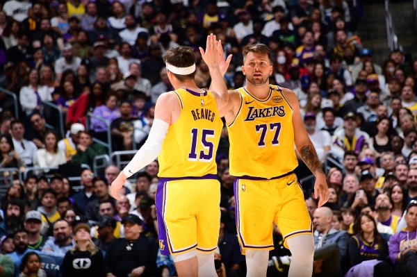 Can Doncic average 40 points per game this season? Reeves: Yeah he s great. It s incredible.