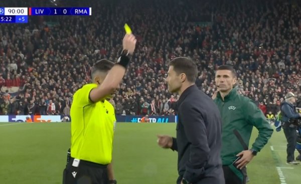 Before the final whistle, Alonso was shown a yellow card for complaining about the penalty.