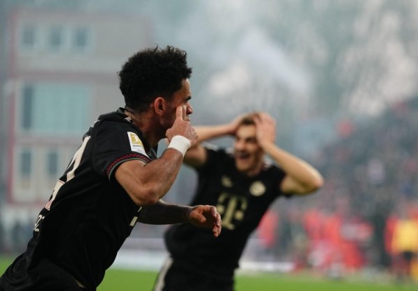 A world famous painting? Bayern official tweet: Dias’s goal should be hung in the Louvre!