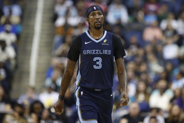 Grizzlies official: Pope has right elbow soreness and will not return to today s game with the Celtics