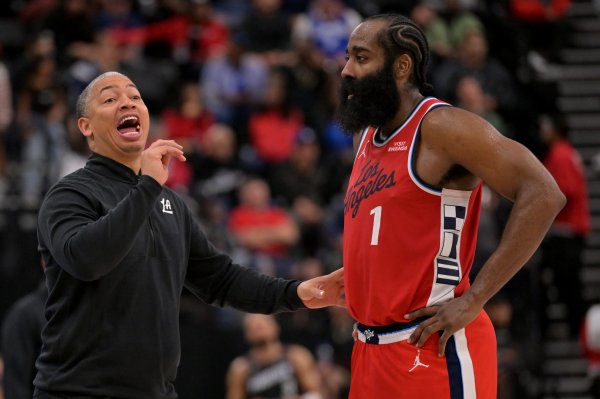 Commentary: The Clippers  final offensive tactical design is exquisite, but Xiao Fan should have drawn & Lu in the outer circle