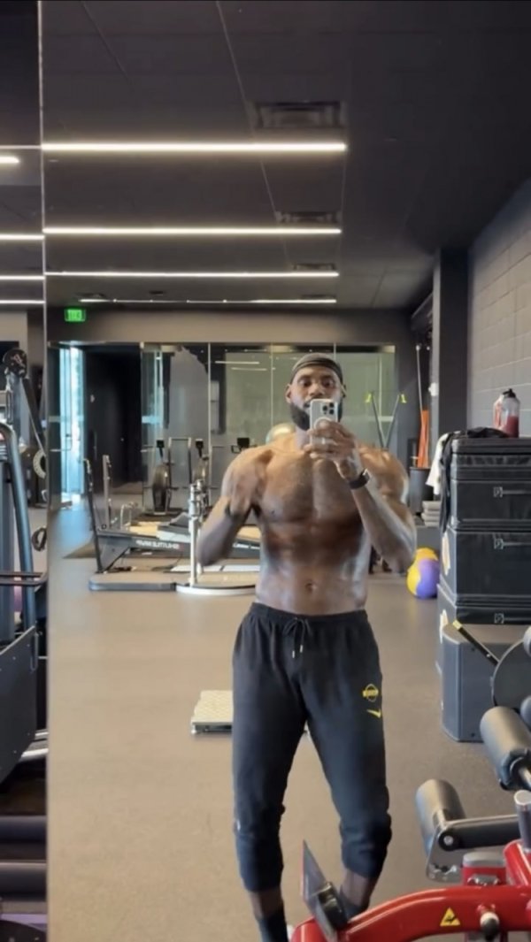 Get back to health! Team reporter: James feels very good after completing his first game of the season